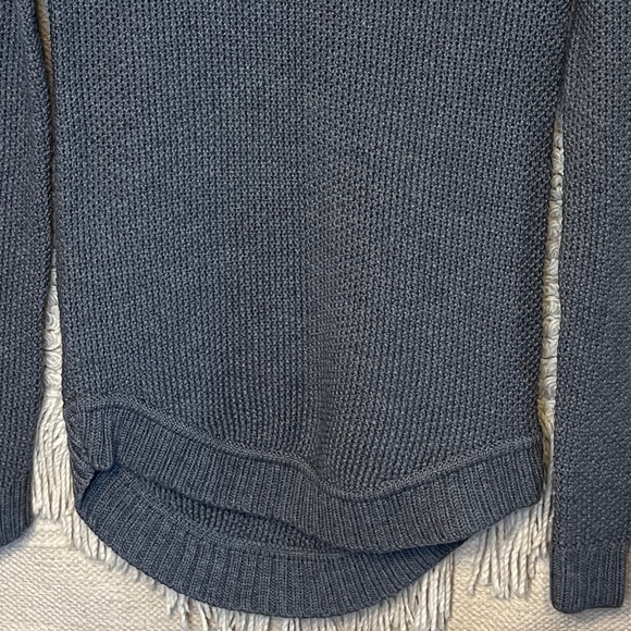 LULULEMON heathered medium gray crewneck Passage merino wool sweater 10 - Picture 4 of 8